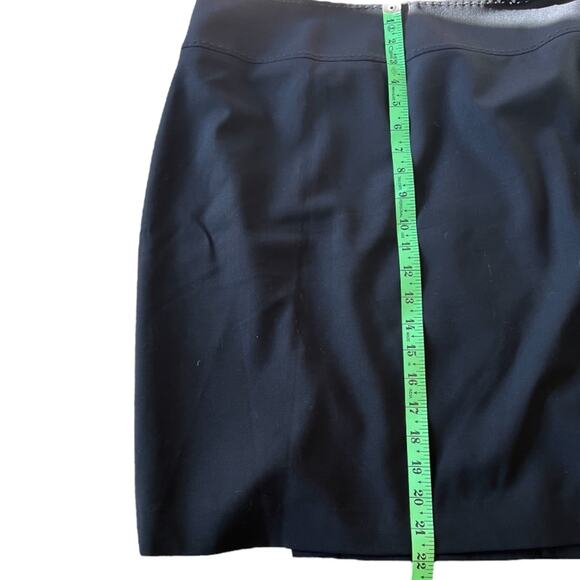 Elie Tahari Black Wool Pencil Skirt - Size 14 - Picture 3 of 9